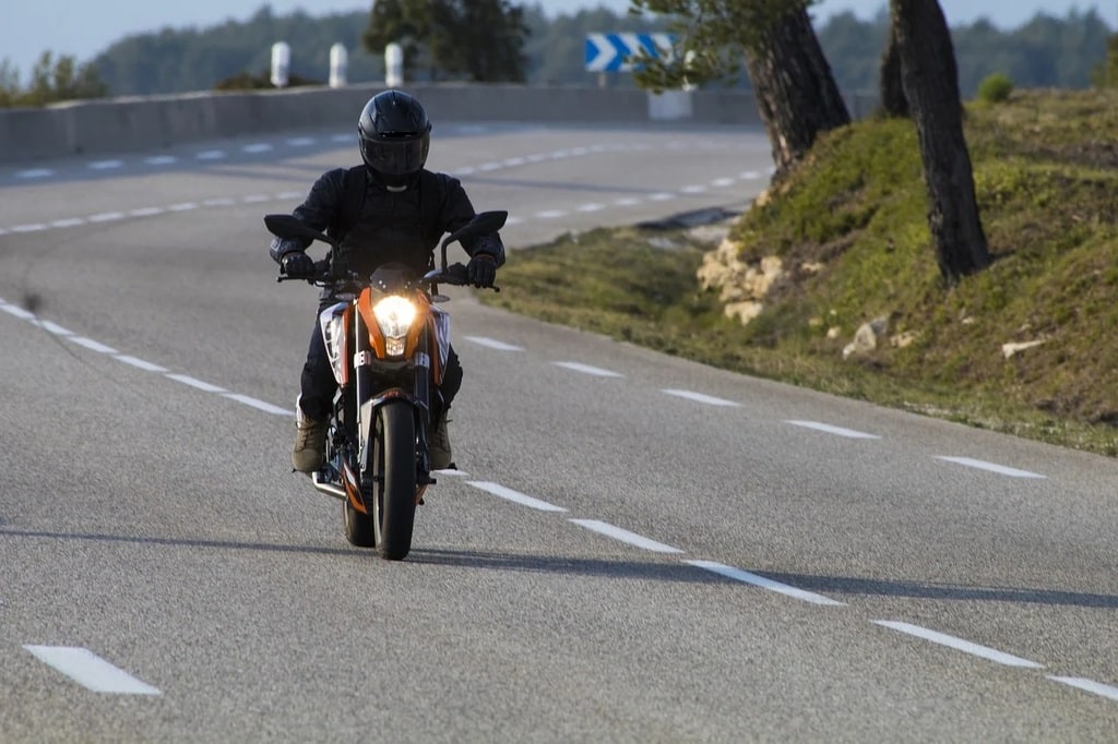 Quels sont les équipements obligatoires d'un cyclomoteur ?